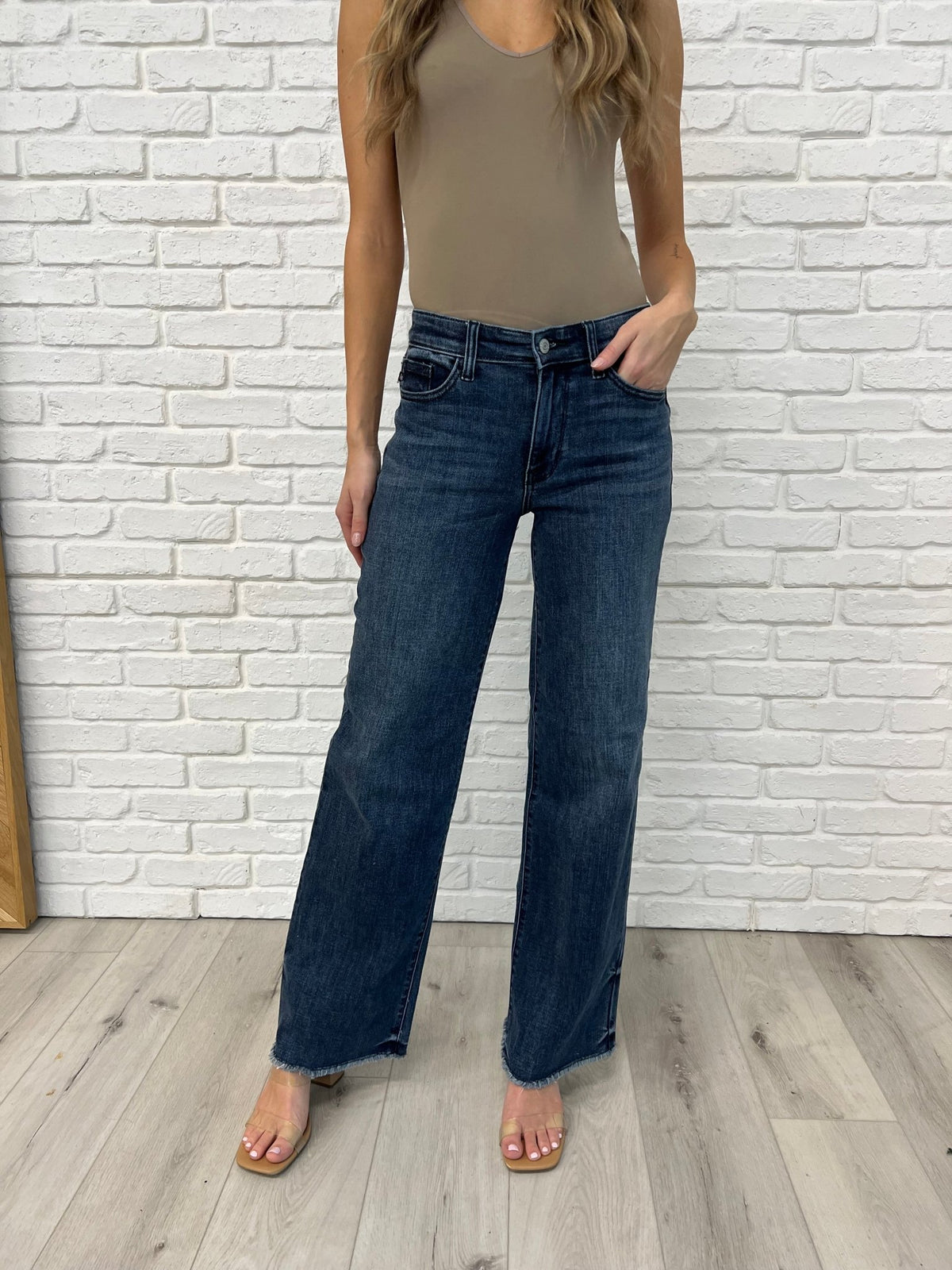Addie Mid Rise Vintage Wash Wide Leg Jeans - Minnie's Treasure Boutique