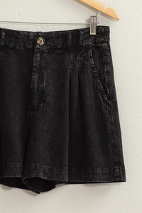 BLACK LINEN BLEND PLEATED SHORTS - Minnie's Treasure Boutique
