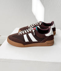 Maddie Sneaker in Brown