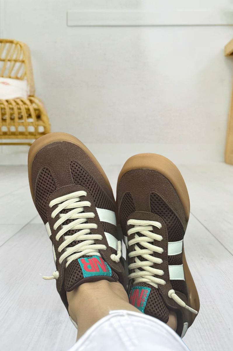 Maddie Sneaker in Brown