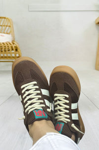 Maddie Sneaker in Brown