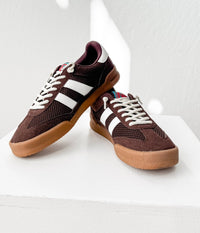 Maddie Sneaker in Brown