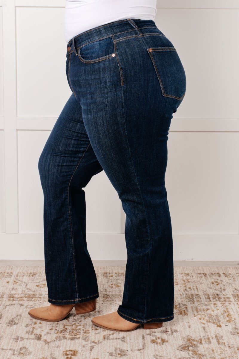 Alaina High Rise Classic Straight JeansMinnie's Treasure Boutique