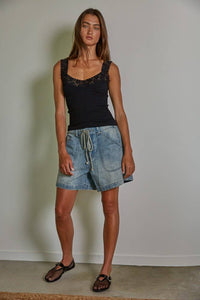 Black Ribbed Lance Trim Tank