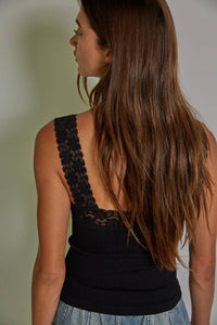 Black Ribbed Lance Trim Tank