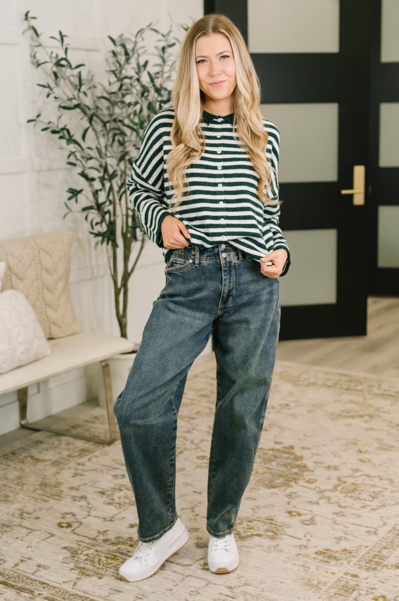 Collared Sweater Button Down in in Hunter Green