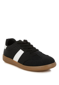 Crossover Classic Lace - Up Flatform Sneaker