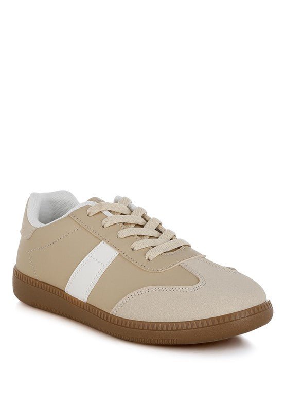 Crossover Classic Lace - Up Flatform Sneaker