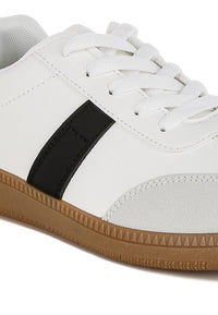 Crossover Classic Lace - Up Flatform Sneaker