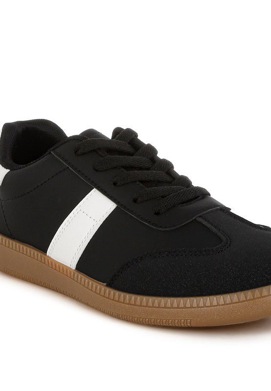 Crossover Classic Lace - Up Flatform Sneaker