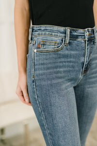 Deborah Mid Rise Capri