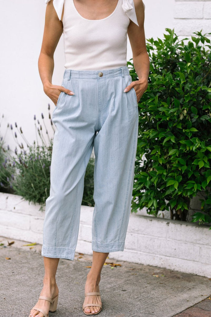 FARAH CHAMBRAY CAPRI PANTS
