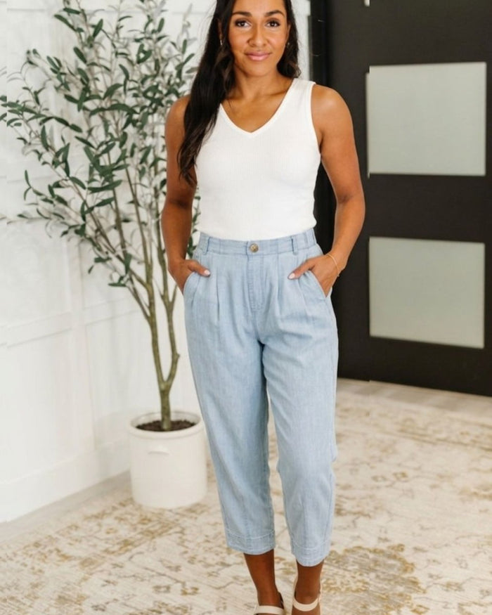 FARAH CHAMBRAY CAPRI PANTS
