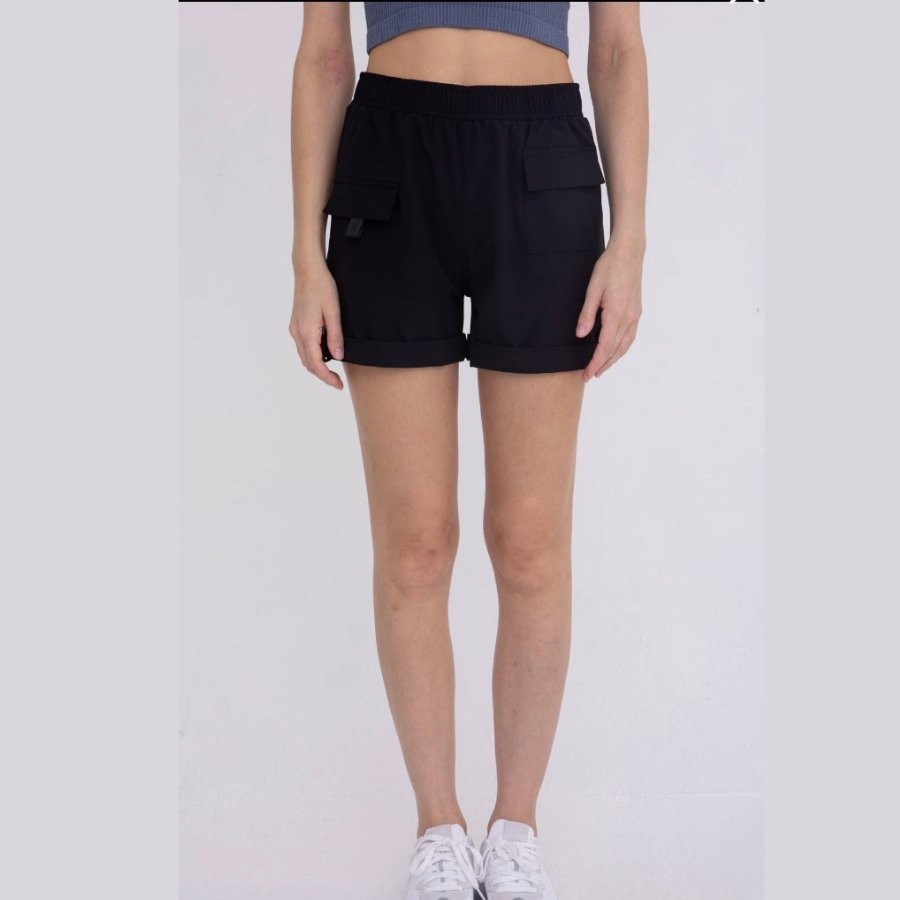 High - Waisted Relaxed Fit Black Shorts