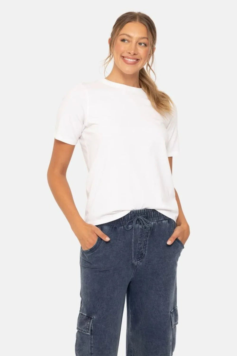 Kailey Round Neck Short Sleeve T-Shirt In White - Minnie's Treasure Boutique