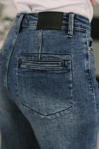 Karla High Waist Straight Button - Fly Jeans