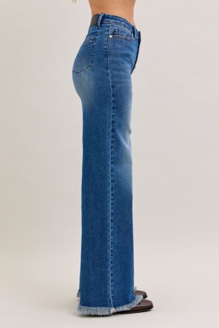Karla High Waist Straight Button - Fly Jeans