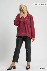 Linen Scallop Hem Blouse with Contrast Trim