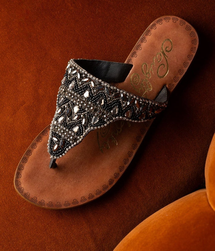 Loving U Sandals in Black - Minnie's Treasure Boutique