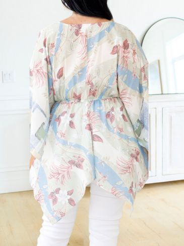 Minnie's Cruise Floral Kimono