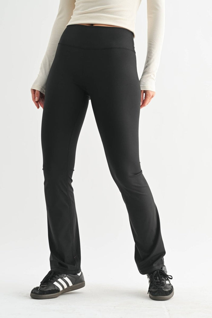 Newport Flex Form Bootcut Leggings