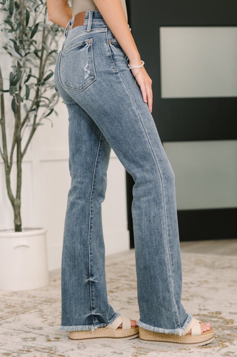 Robin High Waist Bootcut with Fray Hem