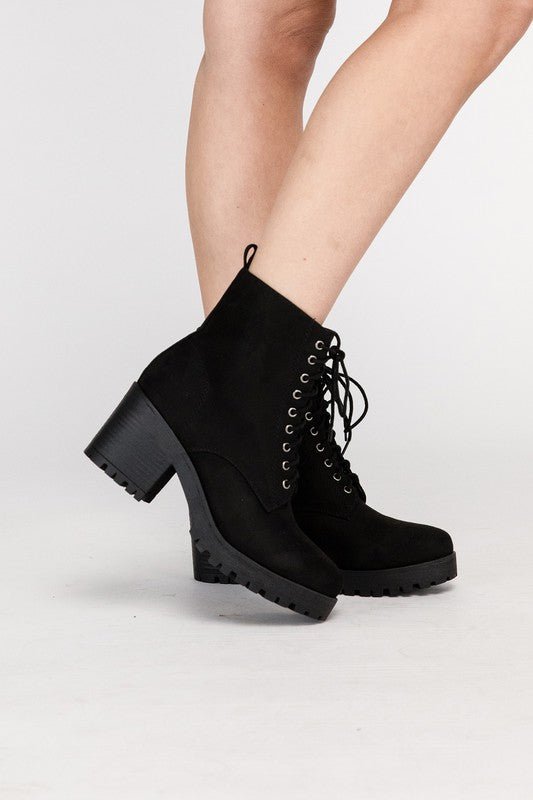 Kelly Combat Boots With Fuzzy Lining