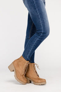 Kelly Combat Boots With Fuzzy Lining